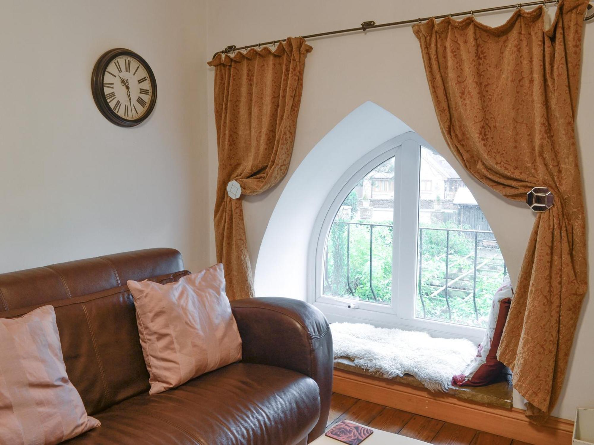 5 Church Square * Rigg